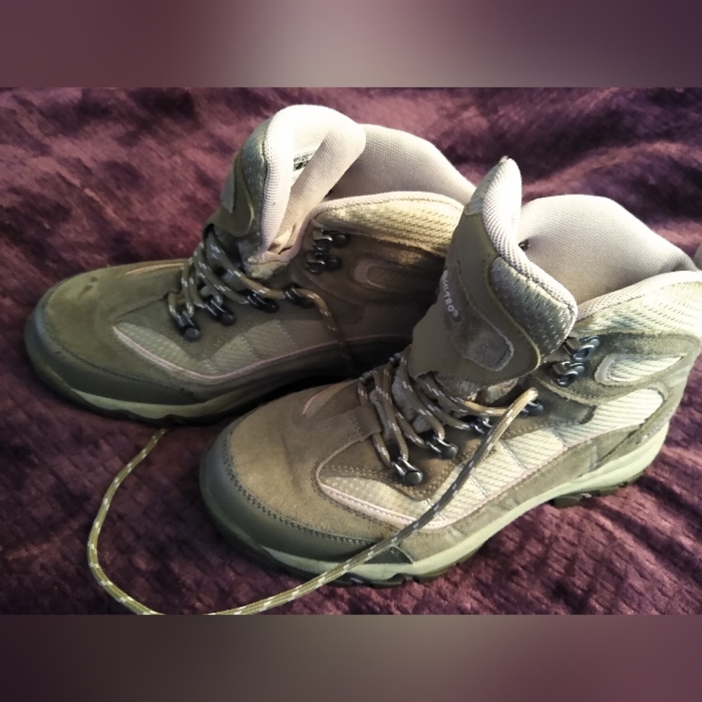 Size 8 hiking boots